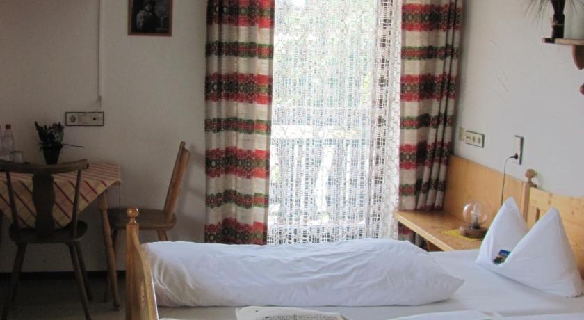 Hotel Negele Hohenfurch Quarto foto